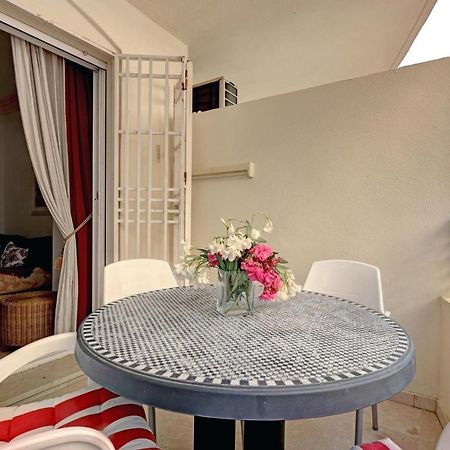 First Line Beach Apartment ماربيا المظهر الخارجي الصورة