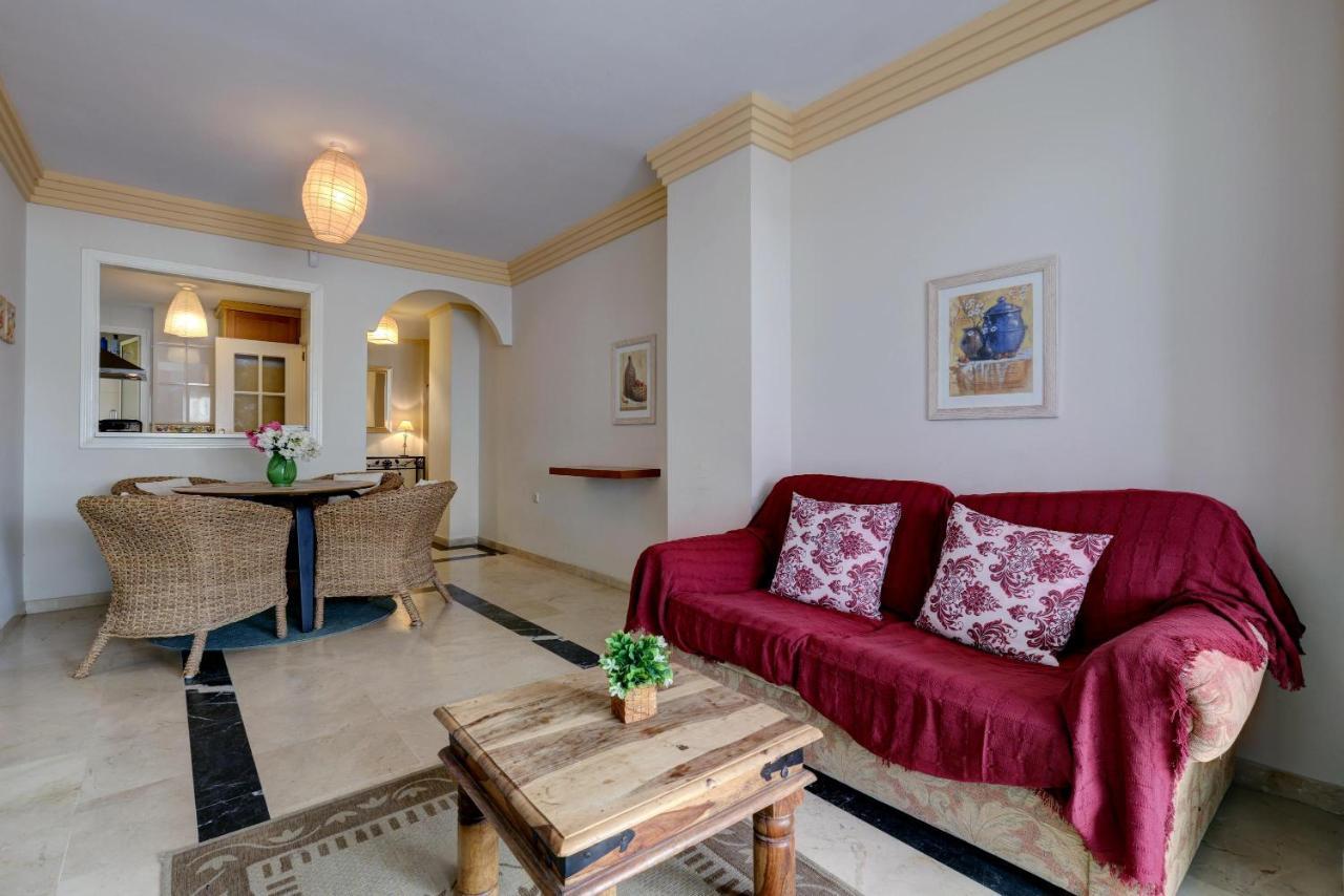 First Line Beach Apartment ماربيا المظهر الخارجي الصورة