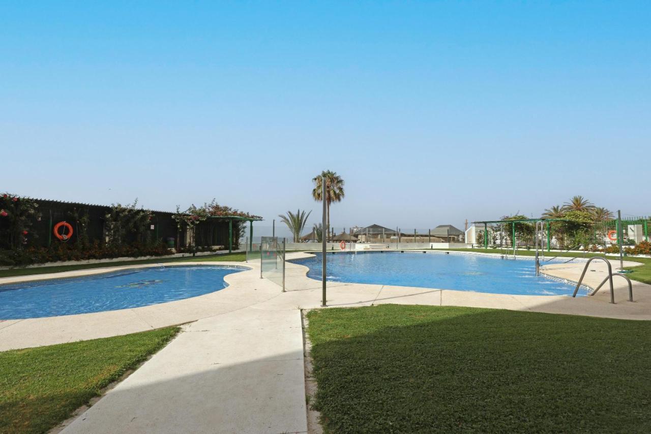 First Line Beach Apartment ماربيا المظهر الخارجي الصورة