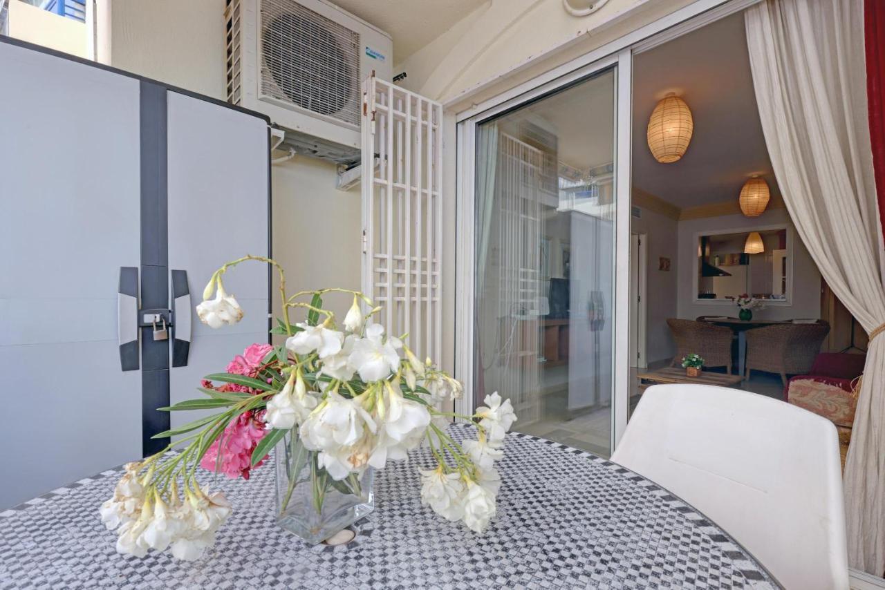 First Line Beach Apartment ماربيا المظهر الخارجي الصورة