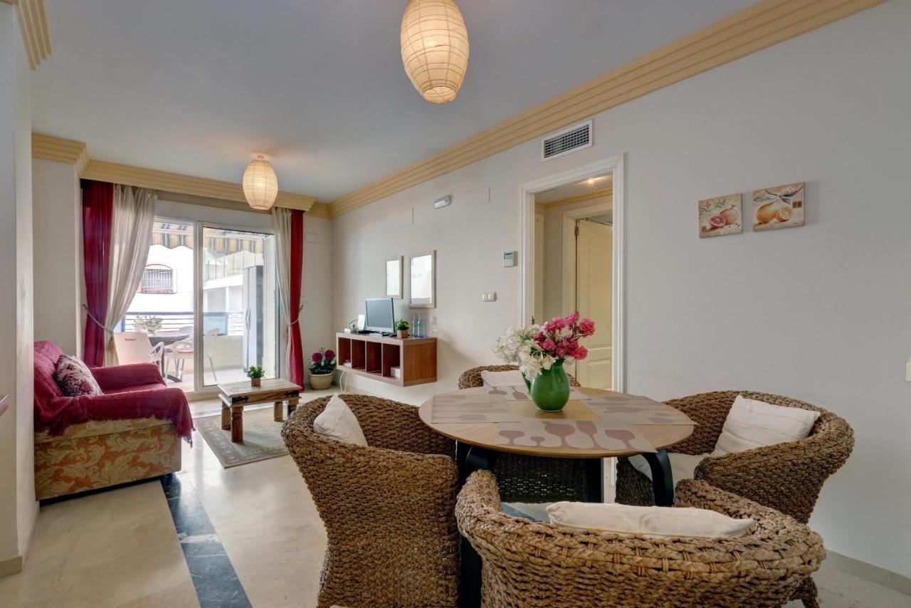 First Line Beach Apartment ماربيا المظهر الخارجي الصورة