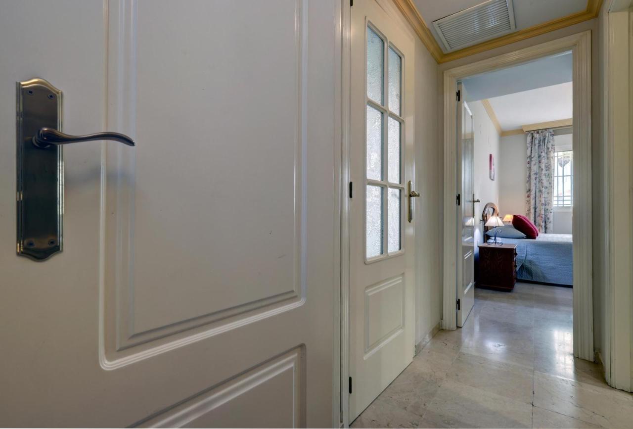 First Line Beach Apartment ماربيا المظهر الخارجي الصورة