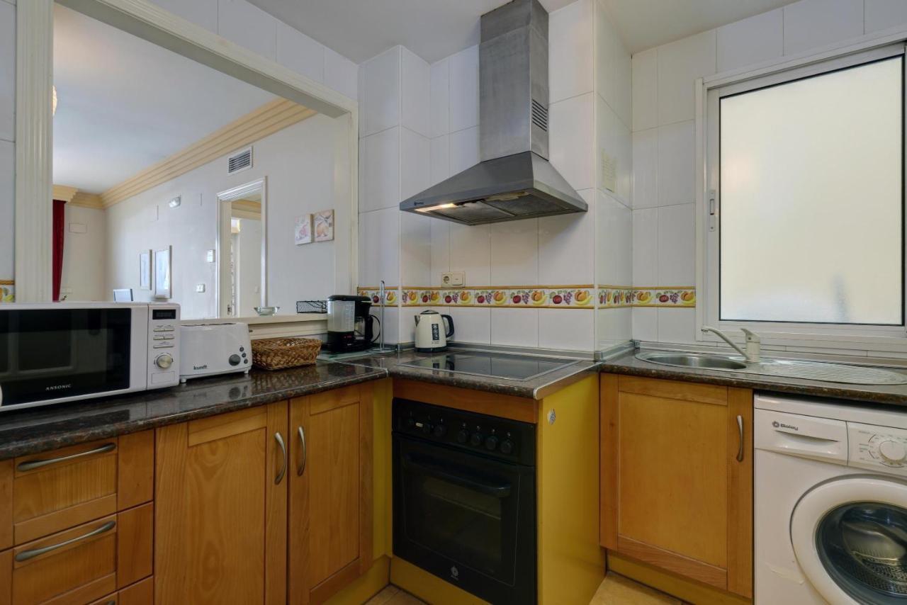 First Line Beach Apartment ماربيا المظهر الخارجي الصورة