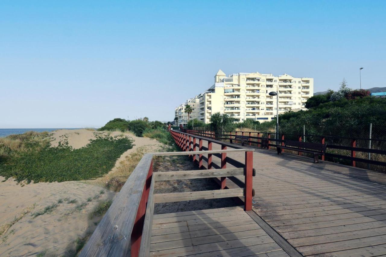 First Line Beach Apartment ماربيا المظهر الخارجي الصورة