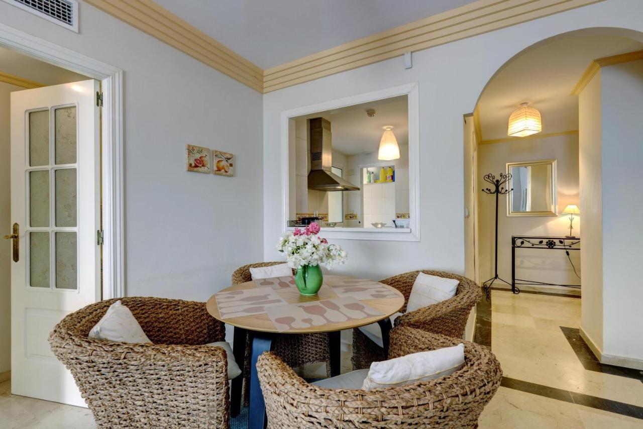 First Line Beach Apartment ماربيا المظهر الخارجي الصورة